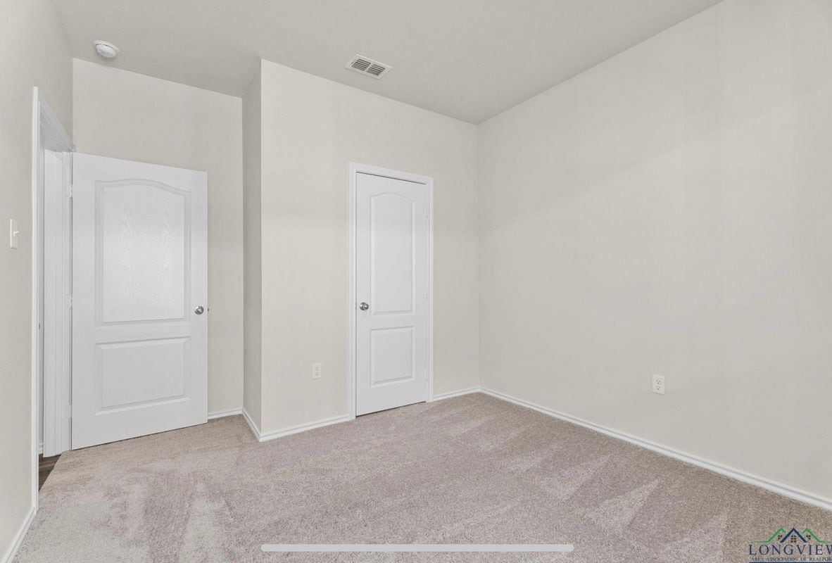 Building Photo - 1601 Everwood Ct