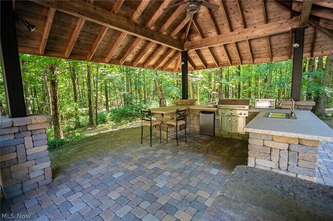 Building Photo - 1281 Township Rd 653