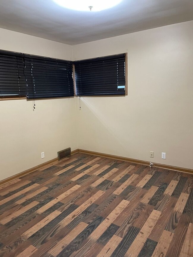 Building Photo - Spacious 4-Bedroom Ranch in District 66 with Walkout Basement & Mother-in-Law Suite