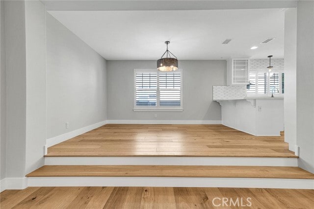 Building Photo - 759 Border Ave