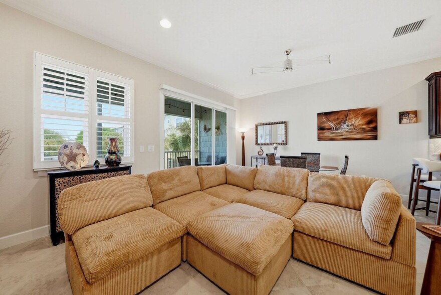 Building Photo - 6133 Marina Cove Way S