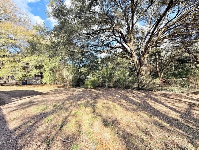 Building Photo - 6486 Kembro Rd