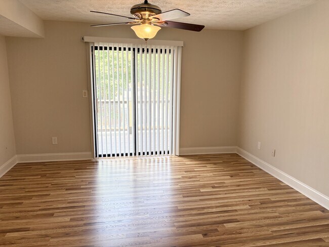 Building Photo - 312 Park Ridge Cir