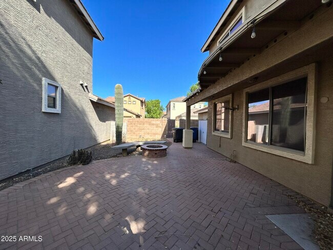 Building Photo - 2794 S Anderson Ln