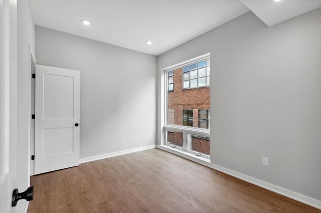 Building Photo - 308 W Chelten Ave