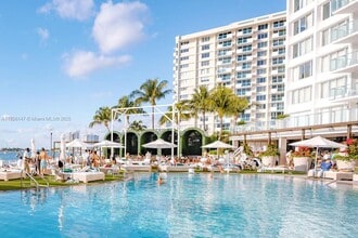 Building Photo - 1100 West Ave