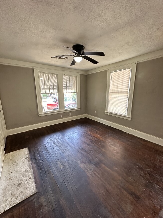 Building Photo - 2509 Poplar St