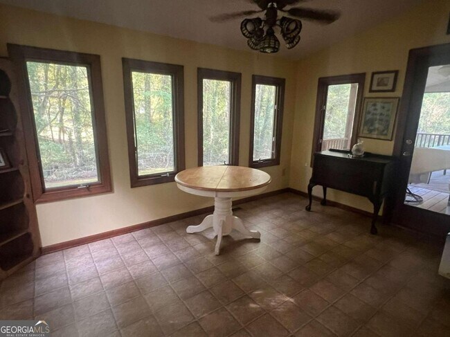 Building Photo - 3582 Thompson Bend