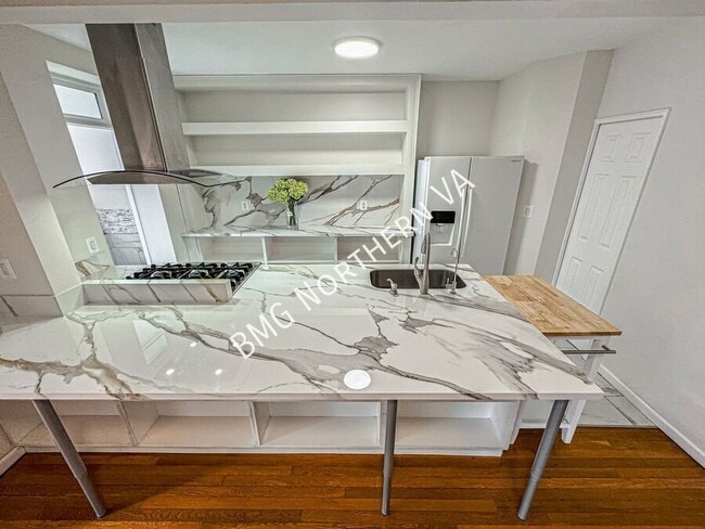 Building Photo - 4412 Volta Pl NW