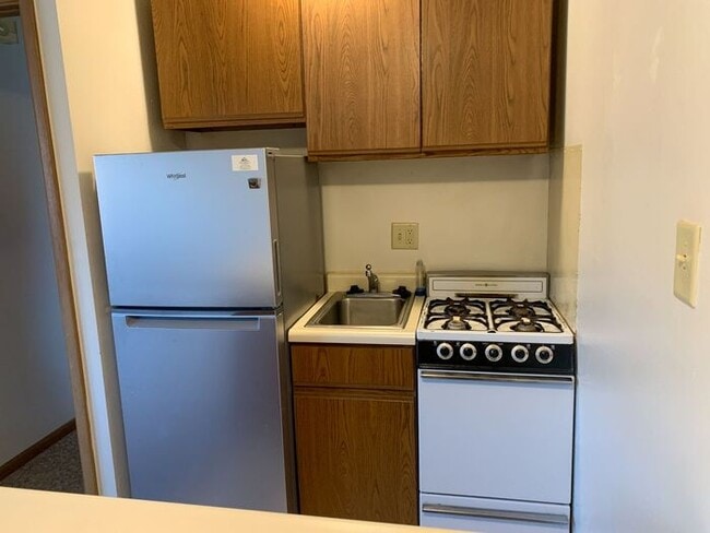 Building Photo - $995 | 1 Bedroom, 1 Bathroom Apartment | Cat Friendly* | Available for August 1st, 2026 Move In!