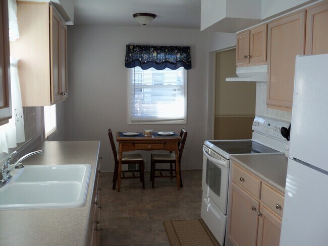 Building Photo - 3214 Harmony Ln