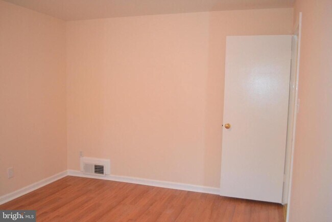 Building Photo - 3809 Whispering Ln
