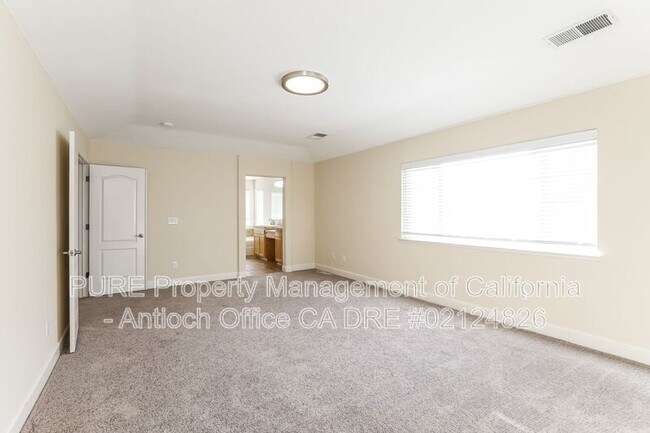 Building Photo - 5208 Rainwood Way