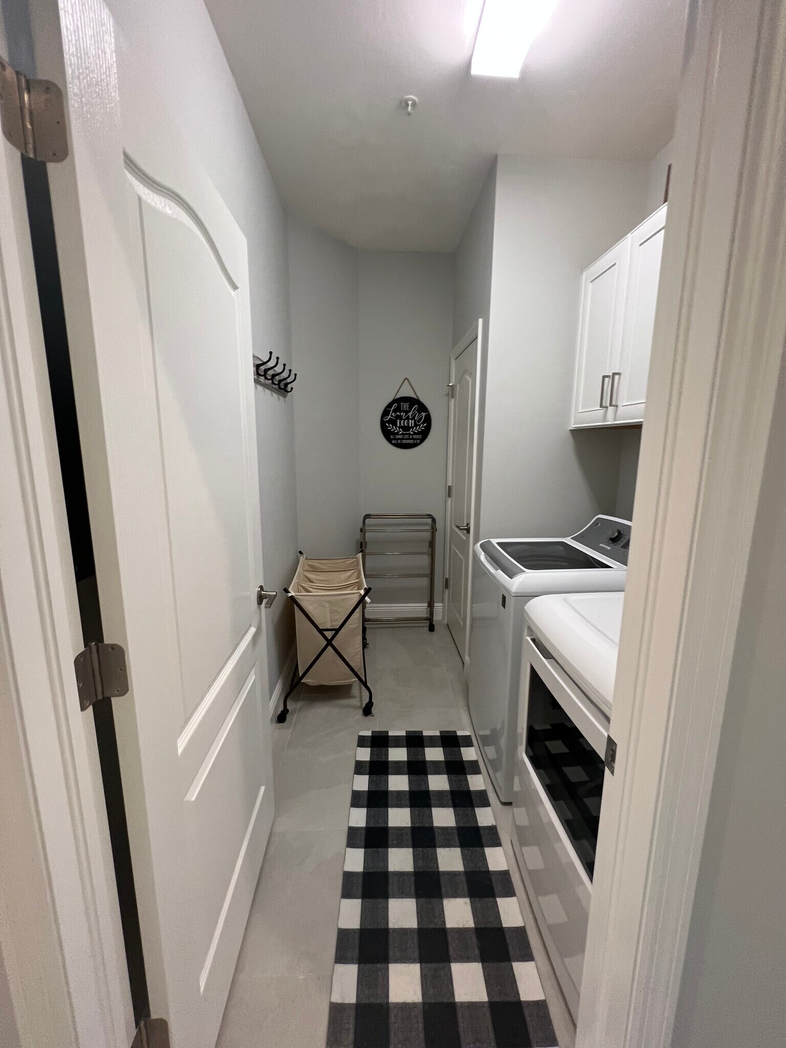 Laundry - 2318 Sawyers Hill Rd
