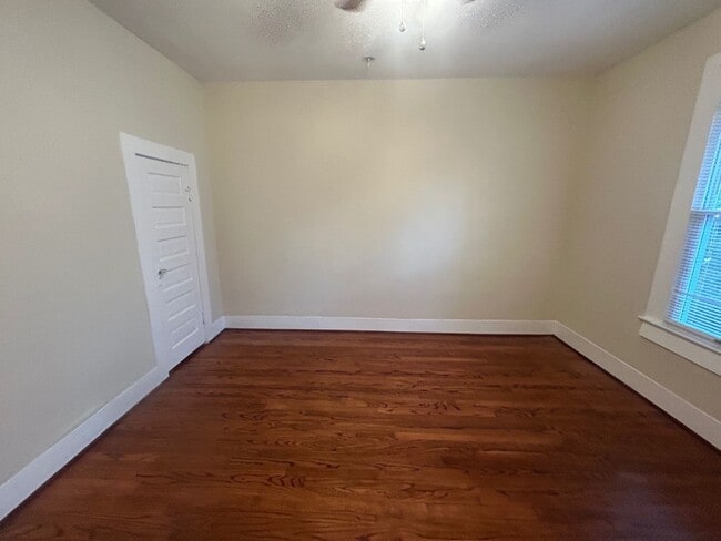 Building Photo - 1506 Charlton St