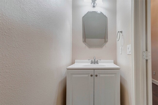 Building Photo - 20702 Teasel Ct