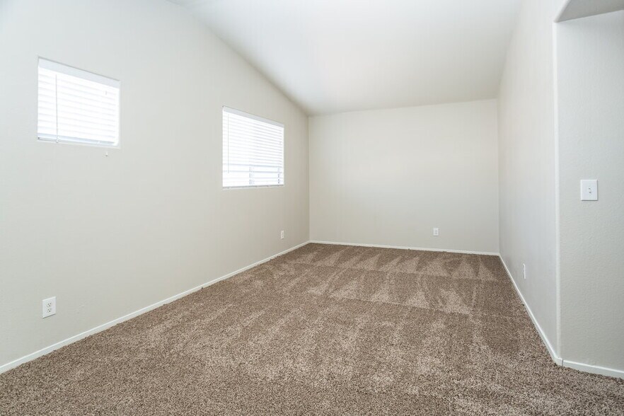 Building Photo - 2331 Catskill Ct