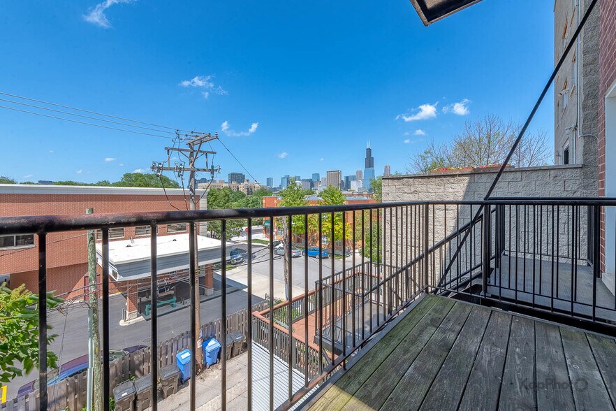 Building Photo - 1302 W Fillmore St