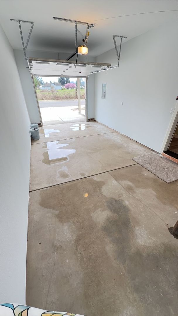 Building Photo - Chernishoff Seven Oak Luxury Duplex