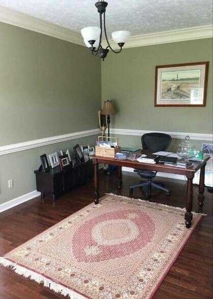 Office / Formal living room - 62 Sommersby Dr