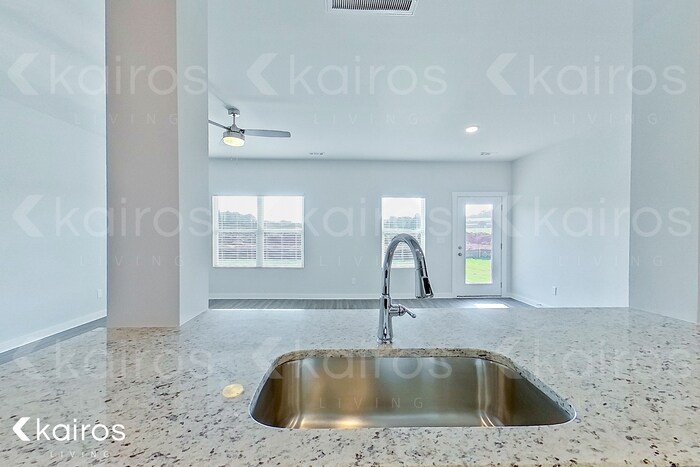 Building Photo - 6109 Stonewater Ct