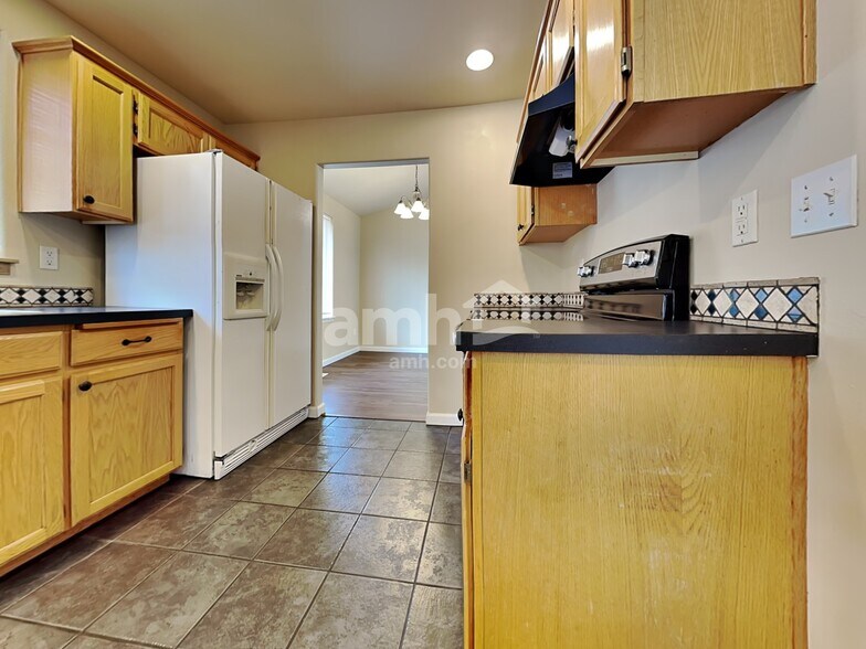 Building Photo - 17218 12th Avenue Ct E