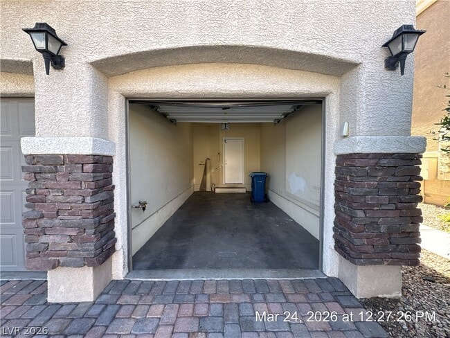 Building Photo - 2391 Koho Dr