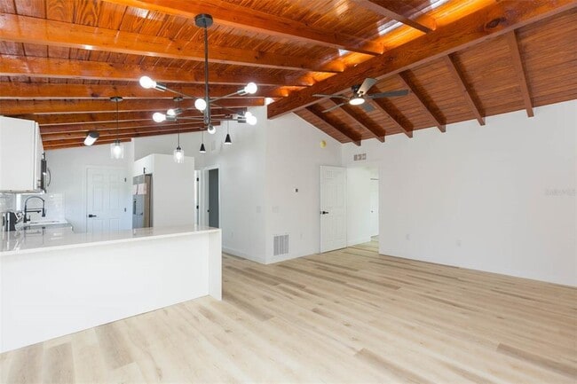 Building Photo - 9445 Cardy St