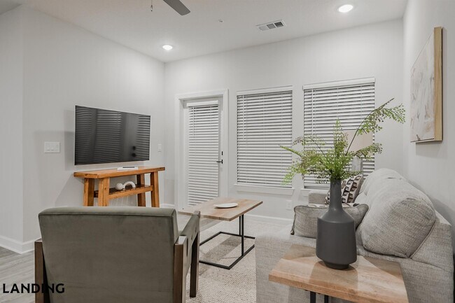 Building Photo - 5001 Willowgate Loop