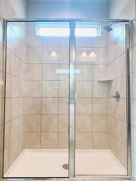 Primary bathroom walk in shower - 12112 Coyote Call Way