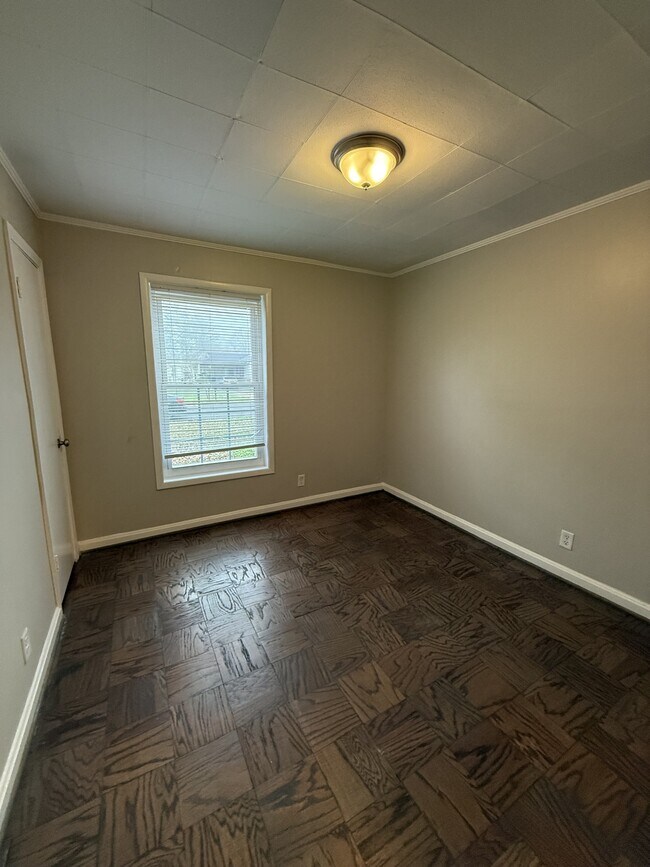 Building Photo - 537 Grant St