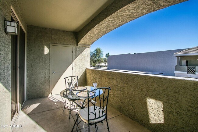 Building Photo - 5303 N 7th St