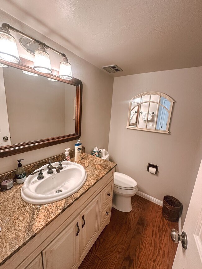 Building Photo - Large Home in Livermore Available July 1!