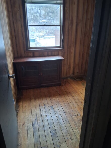 Building Photo - 212 29th St