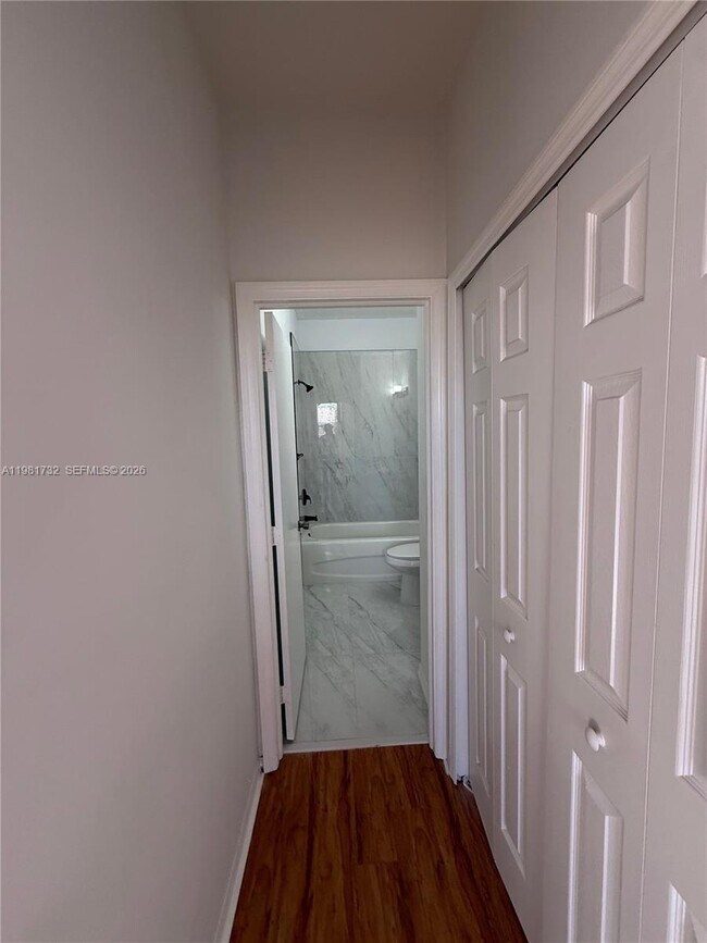 Building Photo - 764 SW 106th Ave