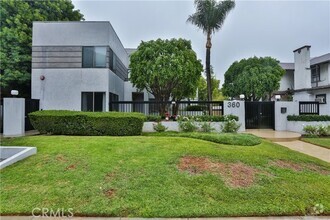 Building Photo - 360 S Los Robles Ave