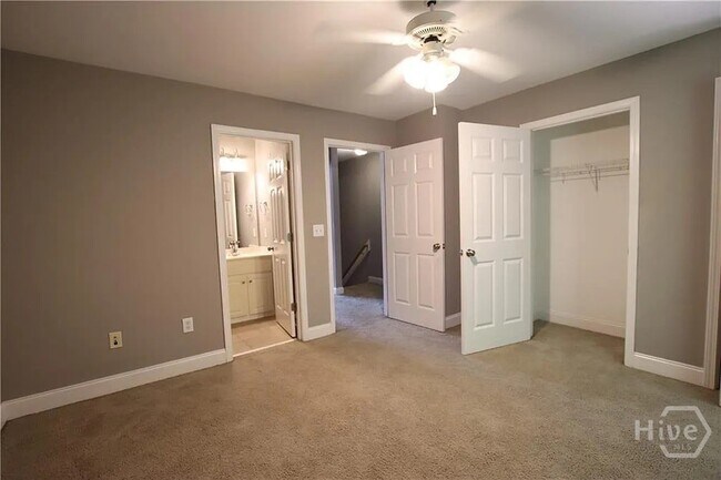 Building Photo - 460 S Barnett Shoals Rd