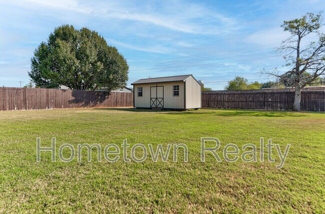 Building Photo - 4214 Topaz Cir