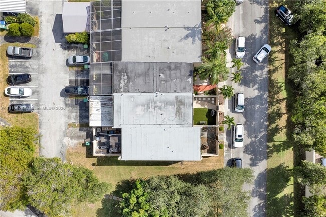 Building Photo - 9823 SW 93rd Terrace