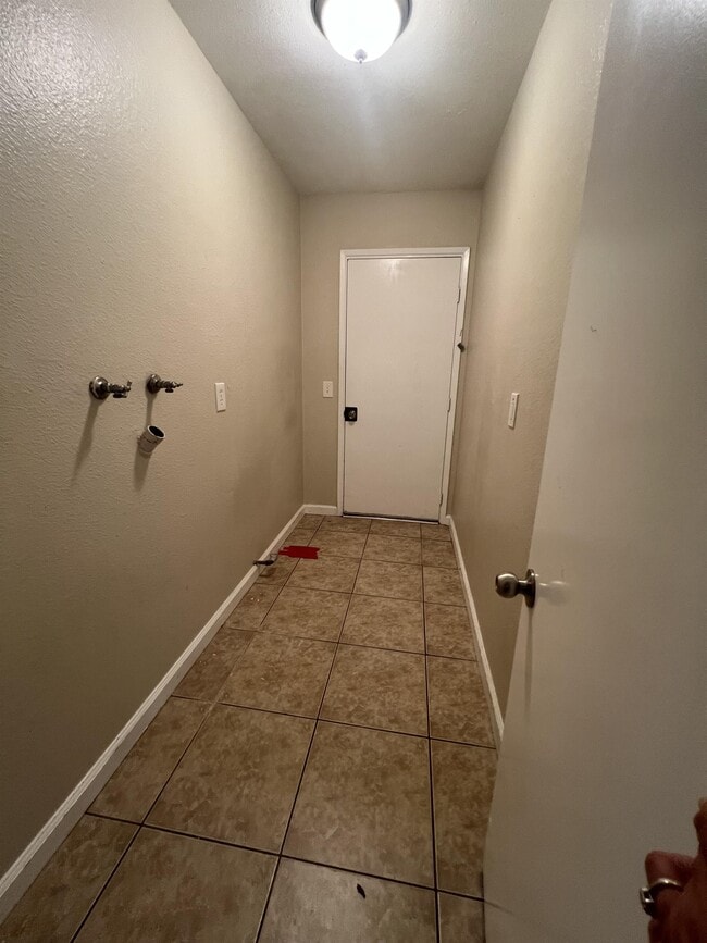 Building Photo - 851 33rd St