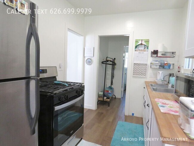 Building Photo - 140 1/2 Melrose Ave., Monrovia CA 91016-