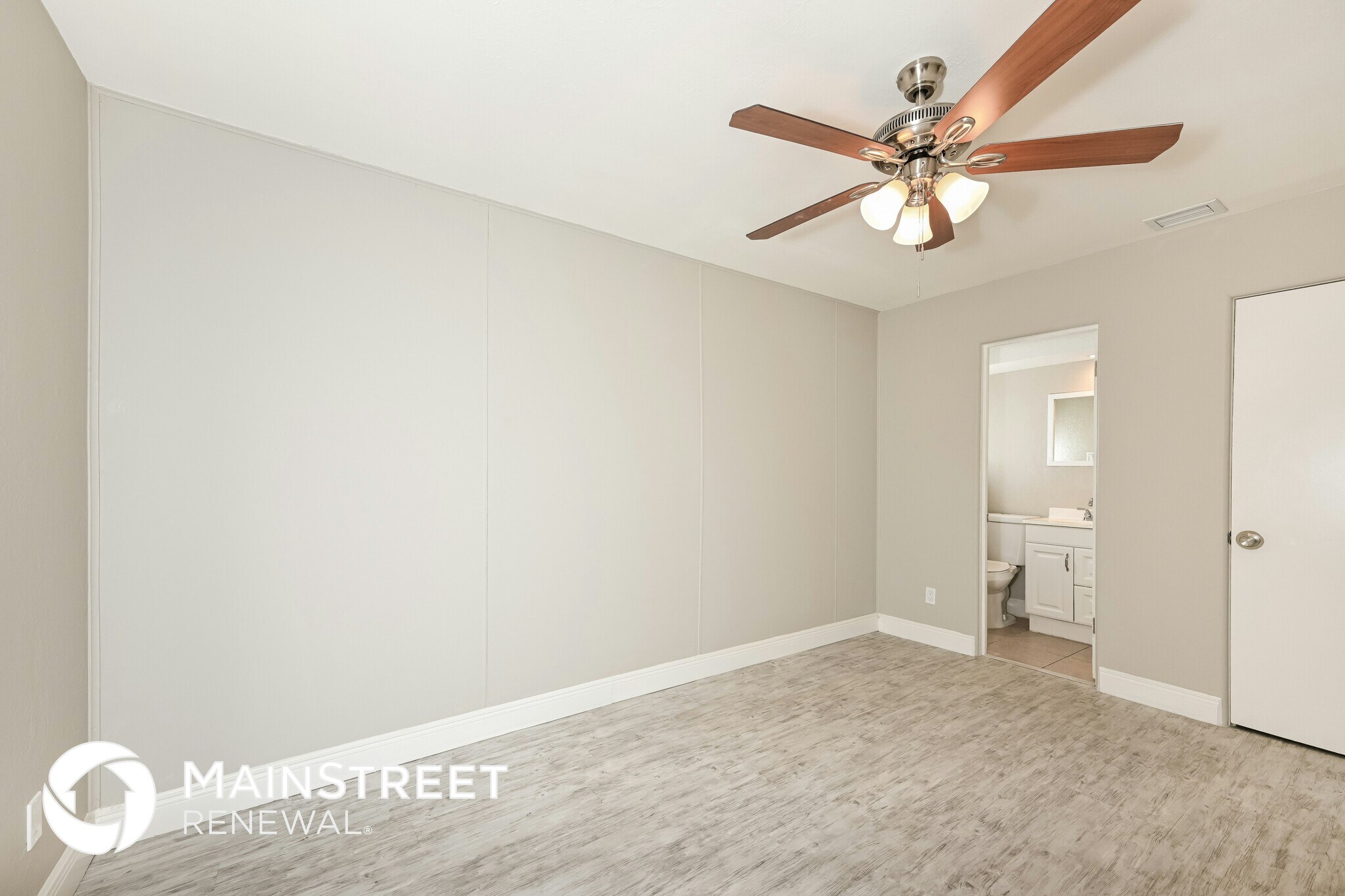 Building Photo - 632 Ryan Ave