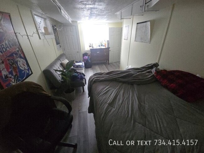 Building Photo - 1115 White St