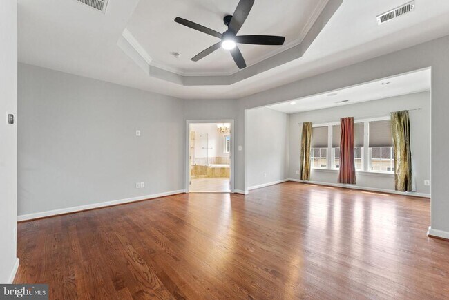 Building Photo - 42524 Rowderbury Square