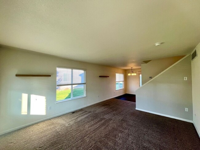 Building Photo - 3115 Swan Point Dr