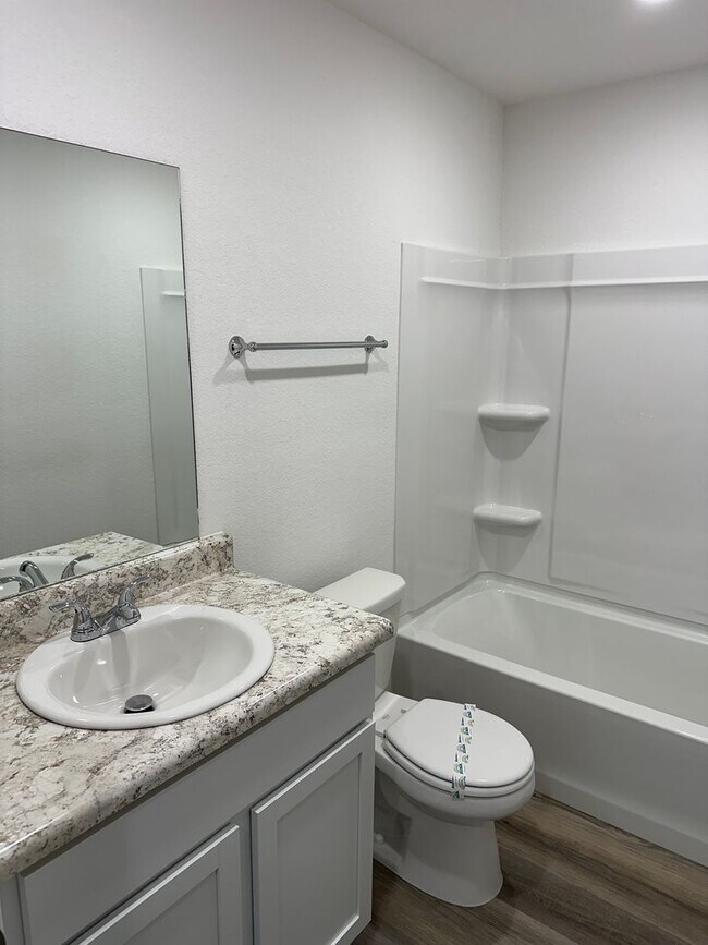 Building Photo - *Pre-leasing* NEW Three Bedroom | Two Bath...