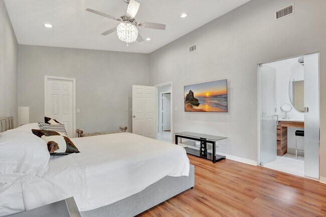 Building Photo - 23443 Mirabella Cir