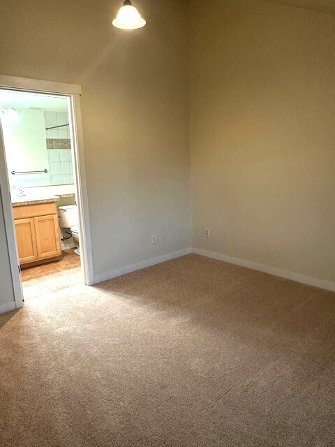 Building Photo - 3633 Wallingford Ave N