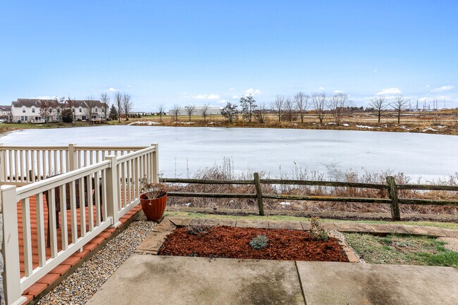 Building Photo - 16846 S Mallard Ln