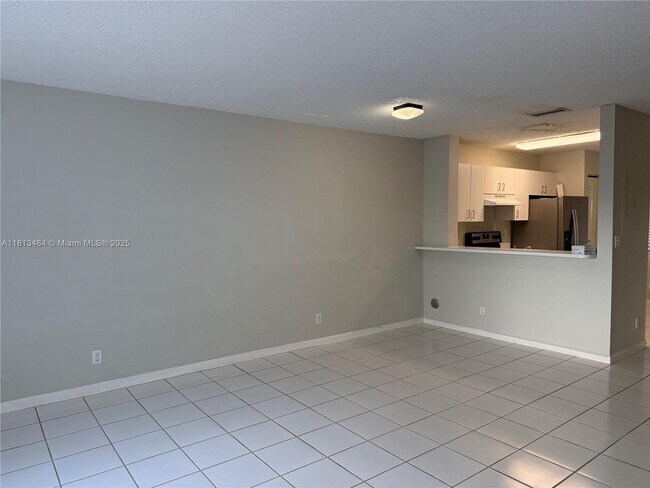 Building Photo - 17432 SW 140th Ct